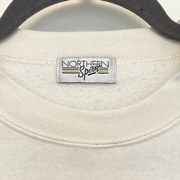 Northern Spirit White Christmas Graphic Sweatshirt vintage holiday - Picture 3 of 6